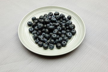 Blaubeeren auf Teller 