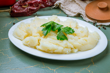 mashed potatoes on bowl