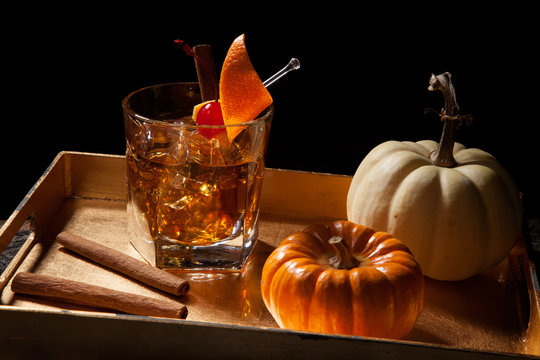 Fall Drinks - Old Fashioned Whiskey Cocktail