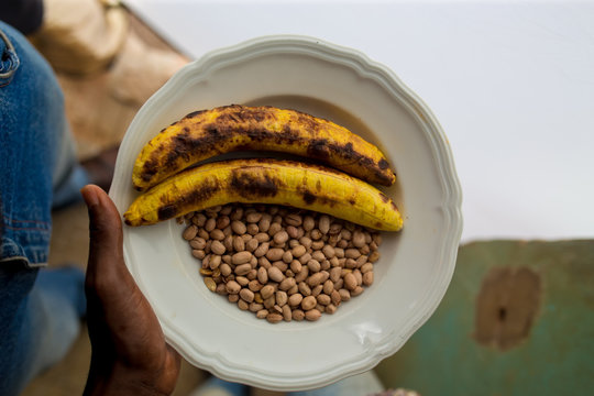 Ghanaian Roasted Plantain And Peanut