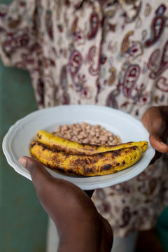 Ghanaian Roasted Plantain And Peanut