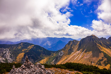 Fototapeta premium Enjoy the colors over mountains and valleys.