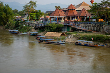 Fototapeta na wymiar Canal in Chiang Mai, Thailand.