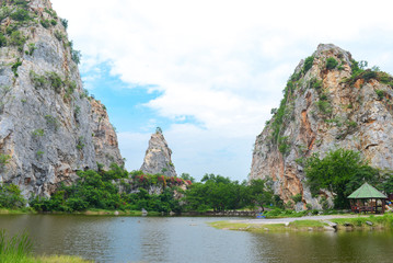 Fototapeta na wymiar Khao Ngu Stone Park in Ratchaburi, Thailand