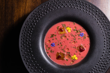 sopa de tomate y fresa