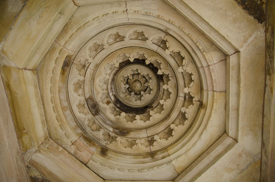 CHITRAGUPTA TEMPLE, Maha Mandapa - Ceiling, Western Group, Khajuraho, Madhya Pradesh, UNESCO World Heritage Site