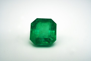 gemstone and emerald jewelry gems