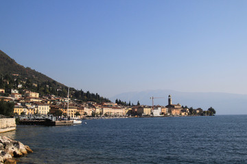 Fototapeta na wymiar panorama di Salò Brescia Italia sul lago di Garda