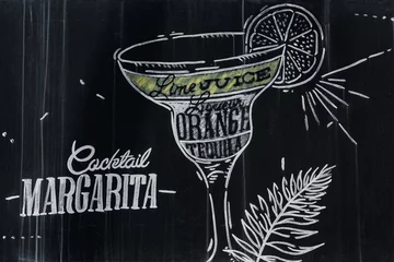 Papier Peint photo autocollant Cocktail Margarita cocktail in vintage style drawing with chalk on blackboard.