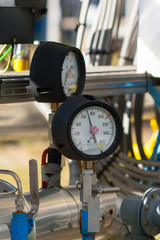Pressure gauge for monitoring measure pressure production process, Oil and gas or petroleum