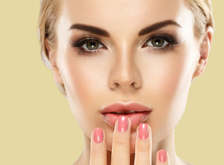 Fototapeta premium Beautiful eyes lashes woman with blonde hair beautiful and healthy skin woman