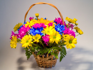 Fototapeta na wymiar beautiful bouquet of colorful flowers