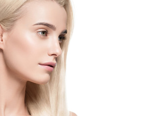 Naklejka premium Beautiful blonde girl portrait, woman face with perfect long hairstyle.