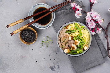 Asian noodle with beef, vegetables