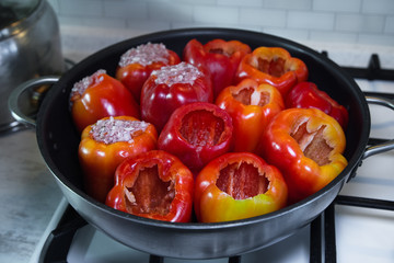  Homemade  stuffed sweet pepper. Step by step recipe.  Stewed sweet peppers stuffed with meat and rice.