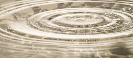 Wasserkreis im Wasser