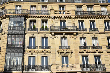 Immeuble haussmannien à Paris, France