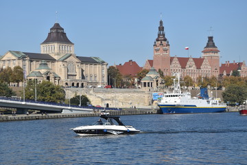 Rzeka Odra w Szczecinie © Barbara Bajorek