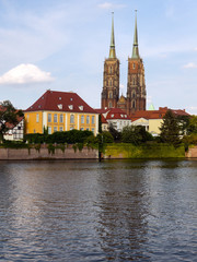 Fototapeta premium Wroclaw View at Tumski island and Cathedral of St John the Baptist. Poland.