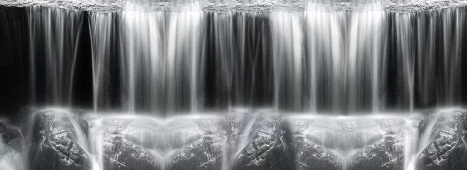 Foto op Canvas close-up van een waterval © nuruddean