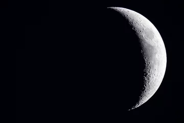Fotobehang Mond im Weltall am Nachthimmel Halbmond und Vollmond © hdg033
