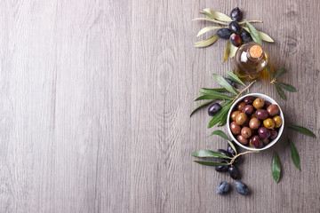 Green marinated olives