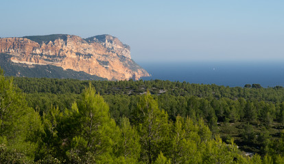 Fototapeta na wymiar Le Cap-Canaille pres de Cassis et Marseille