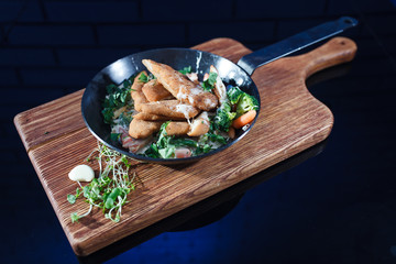 fresh spring rolls with sauce