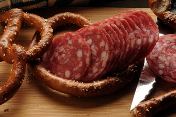 Brezel y salami Pretzel Perec Բրեցել 椒鹽卷餅 ft71112424 Precel בייגלה salame