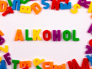 ALKOHOL in Buchstaben