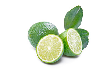 Green lemons are sour and seedless, suitable for cooking.