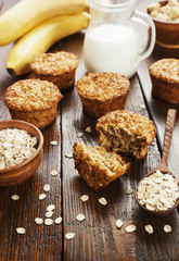 Oat muffins with banana