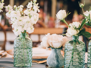 Vintage wedding decor. Beautiful event venue. Creative decoration.