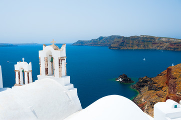 Fototapeta premium White architecture on Santorini island, Greece.