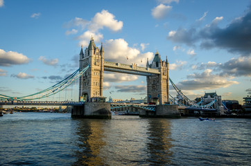 Fototapeta na wymiar Tower bridge london