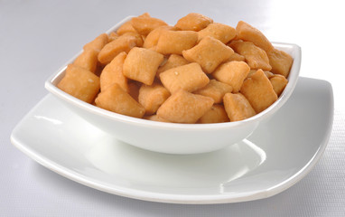 Shakar Para / Namak Para, a popular Indian snack enriched with carbofydrates and an instant source of energy as well. 