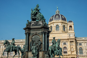 Fototapeta na wymiar Maria Theresia Denkmal in Wien