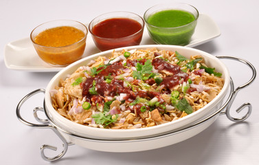 Bhelpuri, a delicious, tasty & spicy mixed chat 