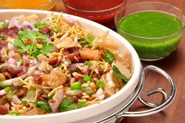 Bhelpuri, a delicious, tasty & spicy mixed chat 