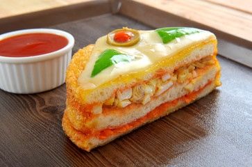 Pizza Sandwich / Club Sandwich, a light refreshing snack for everyone 
