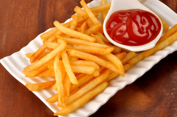 French Fries made with enriched fresh Potato coated with corn flour and salt