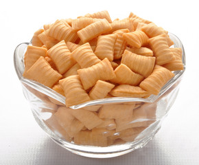 Shakarpara / Namakpara, a riched carbohydrate snack for a light treat 