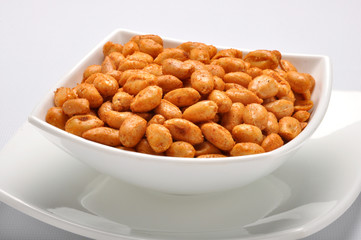 Spicy Peanuts prepared with red chilli powder, heat & salt  gives you extra heat and energy to your body