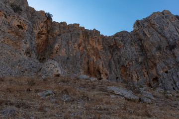 Fototapeta na wymiar Rocky cliff