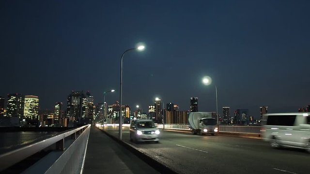 夜の新十三大橋と大阪キタの街並み クイック撮影（4倍速）