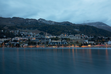 Fototapeta na wymiar Herbst in Engadin St. Moritz