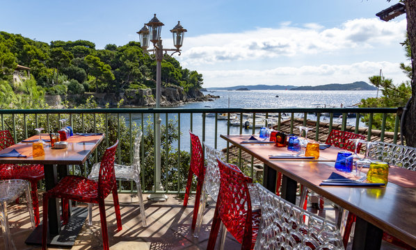Restaurant vue sur mer