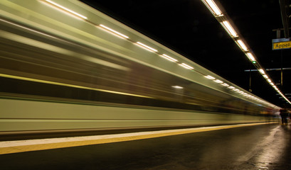 Metro longue pose Paris 