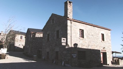HOUSES FROM PEDRAFITA DO CEBREIRO