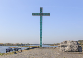 Wlocławek, miejsce pamięci śmierci księdza Jerzego Popieluszki obok zapory we Włocławku, zamordowanego przez komunistyczną służbę bezpieczeństwa
